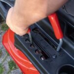 Benzin-Rasenmahertraktor mit Elektrostarter 196cc 61cm Scheppach – Bild 4